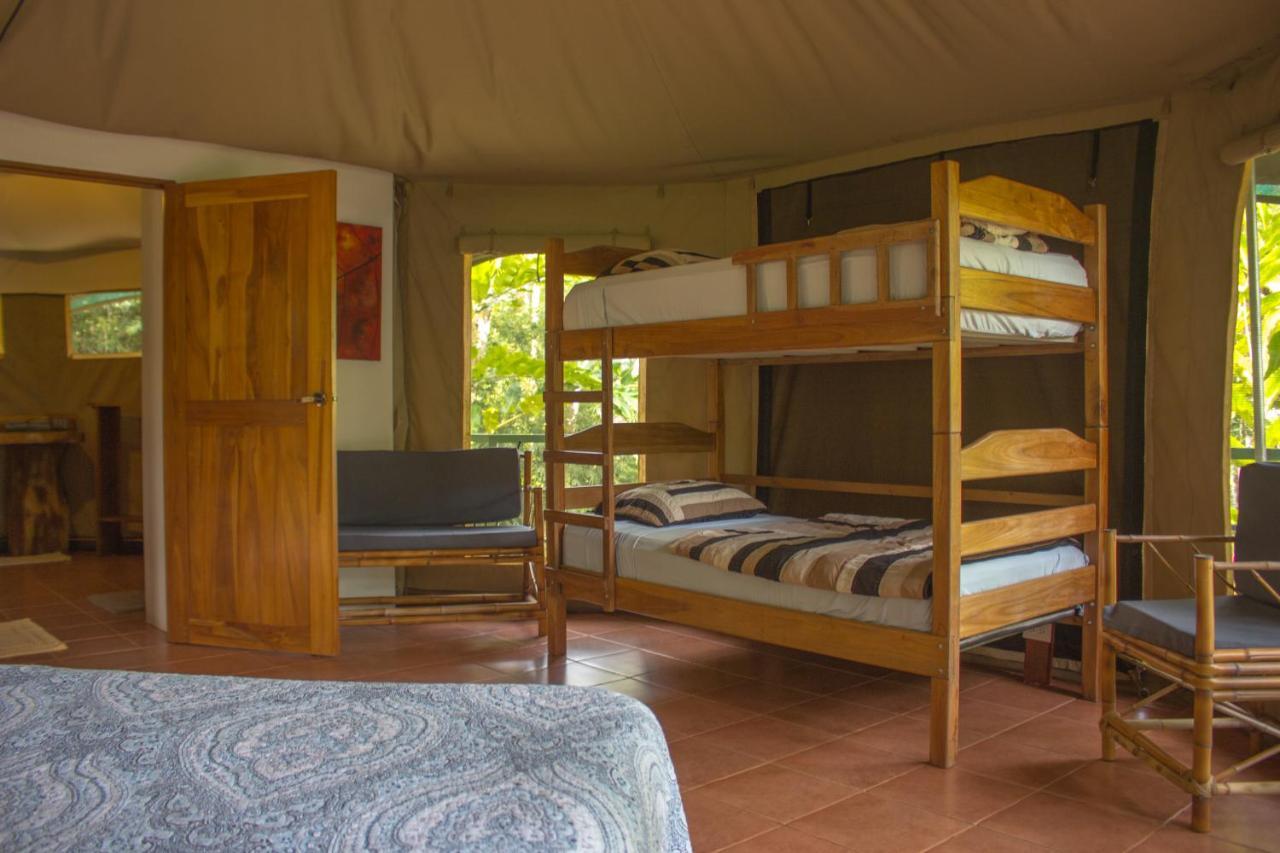 Manoas Bed and Breakfast Uvita Εξωτερικό φωτογραφία