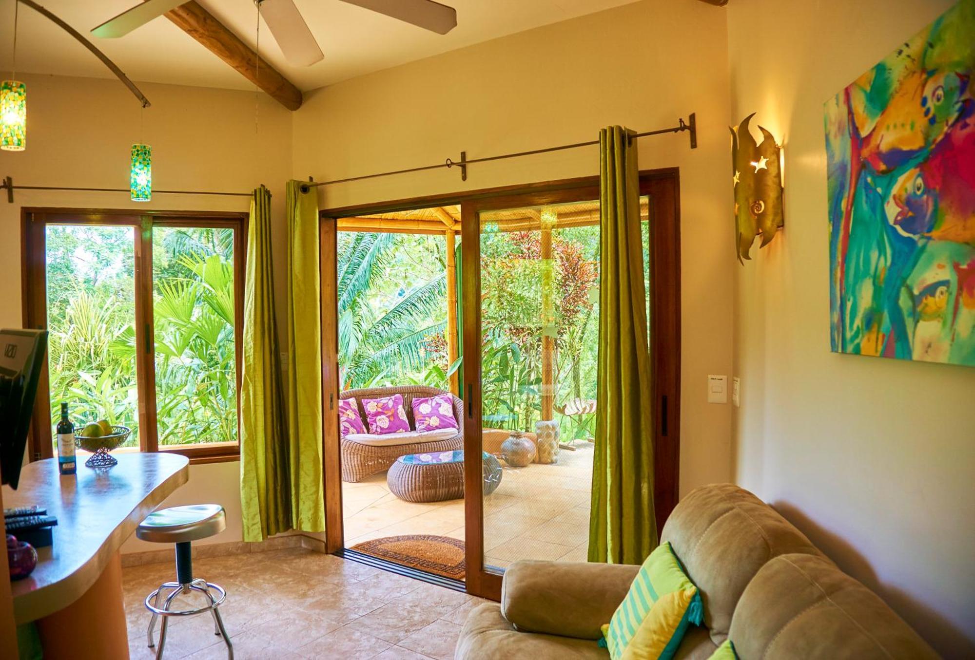 Manoas Bed and Breakfast Uvita Εξωτερικό φωτογραφία